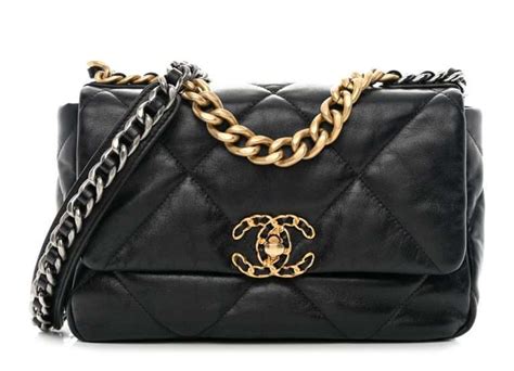 prijzen chanel handtassen|Chanel Bag Price Guide (2024) .